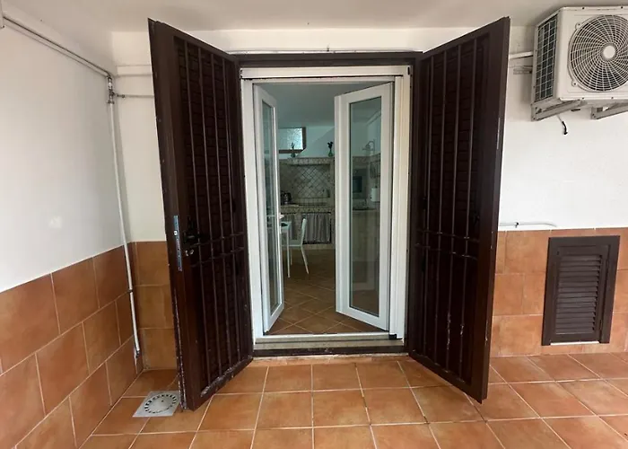 Mbacc A Mar ג'ובינאצו